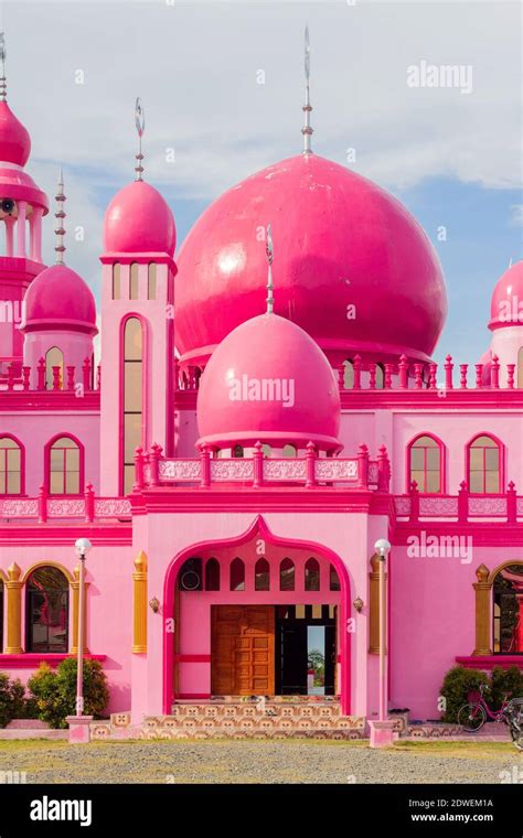 The pink mosque in Datu Saudi Ampatuan, Maguindanao, Philippines Stock ...