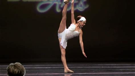 Maddie Ziegler - Dancing On My Own - Solo Edit - YouTube