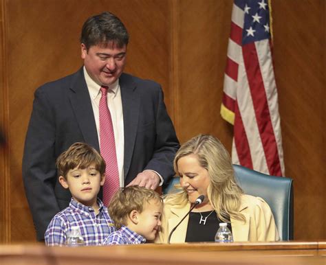 Huffman sworn in as Houston City Council says goodbye to Travis