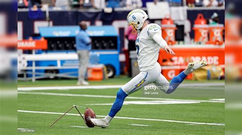 Cleveland Browns Acquire Kicker Dustin Hopkins From Los Angeles ...