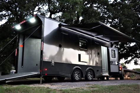 20FT ENCLOSED TRAILER WITH LIVING QUARTERS for Sale in FORT WORTH, TX | RacingJunk