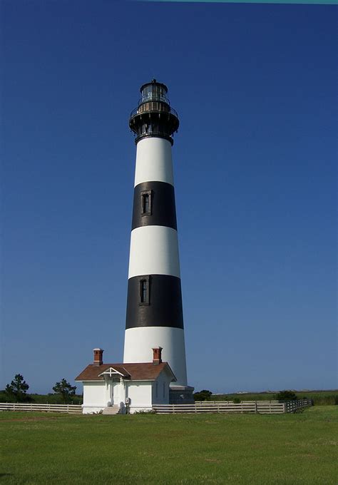 File:Bodie Island Lighthouse, July 2007.jpg - Wikimedia Commons