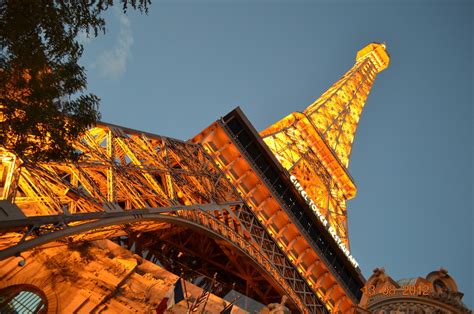 Hilton Paris Eiffel Tower Hotel | pics from tumblr