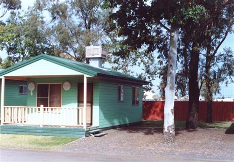 New photos of Gwydir Carapark and Thermal Pools at Moree NSW. - Caravan Park Photos