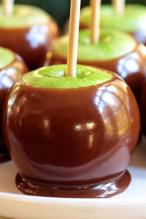 Easy Homemade Caramel Apples - The Café Sucre Farine