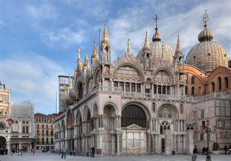 St. Mark's Basilica: Kidnapping, Treasures, & Other Secrets