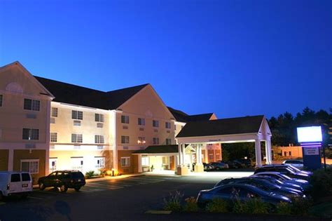 HOLIDAY INN EXPRESS HOTEL & SUITES BOSTON-MARLBORO - Updated 2018 Prices & Reviews (Hudson, MA ...