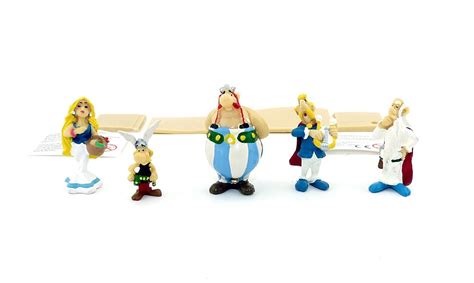 Handbemalte Figuren von Asterix und Obelix Figur - Ü-Ei online Shop auf Eierlei.de der ...