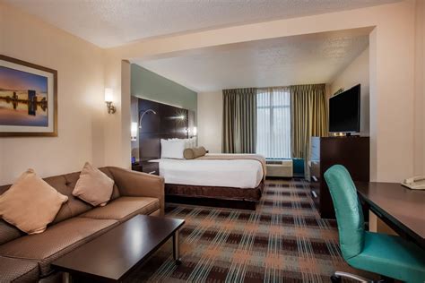 Wingate by Wyndham Orlando International Airport | Orlando, FL Hotels