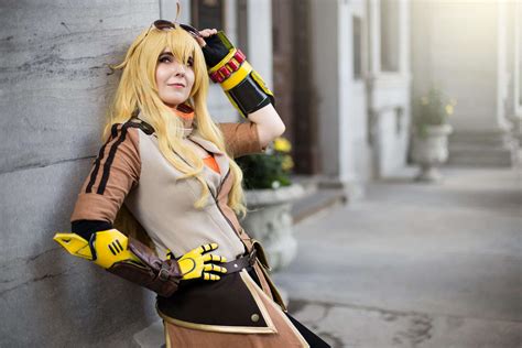 Yang Xiao Long Cosplay By Valkyrja Cosplay (3 photos) - cosplaygirls.net