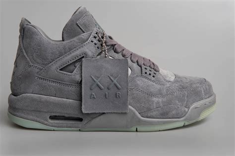 Jordan 4 Retro Kaws Grey