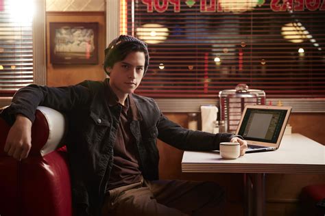 Cole Sprouse as Jughead Jones - Riverdale (2017 TV series) Photo (40229573) - Fanpop