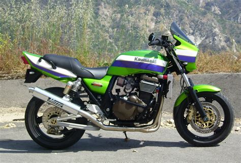 2001 Kawasaki ZRX1200R - Moto.ZombDrive.COM