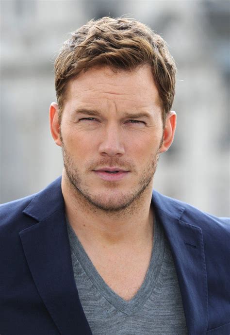 There was some squinty-eyed smoldering. | Chris pratt, Chris pratt hair ...