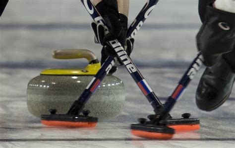 Curling Canada adopts new sweeping regulations (Curling Canada ...