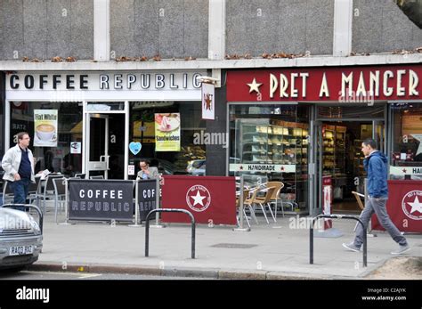 Pret a manger coffee hi-res stock photography and images - Alamy