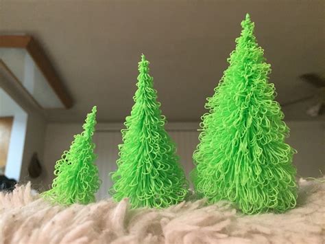 Free 3D file Christmas Tree/ Pine Tree 🎄・Design to download and 3D print・Cults