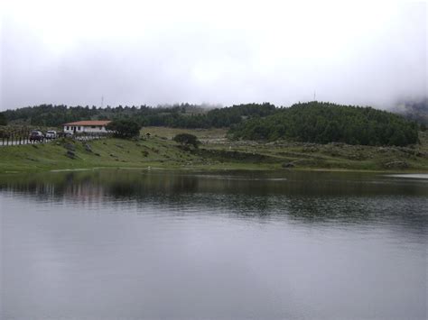 Laguna de Mucubaji, Mérida, Venezuela. – Mucubaji Lagoon, Merida ...