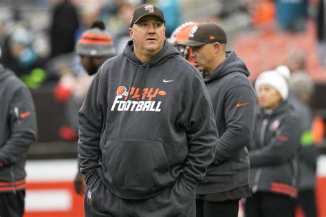 Browns part ways with former OC Alex Van Pelt - Yahoo Sport