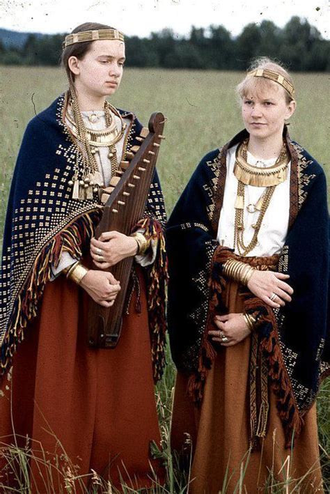 Medieval Visions | Slavic clothing, Medieval clothing, Viking garb