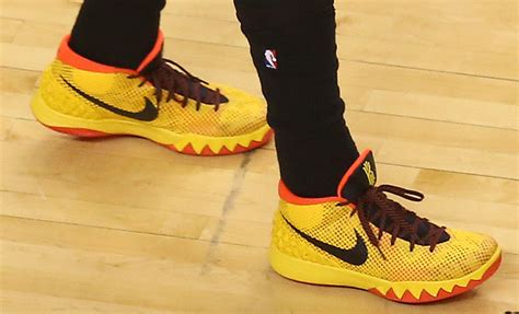 #SoleWatch: Kyrie Irving Wears His First Nike Kyrie 1 PE | Complex