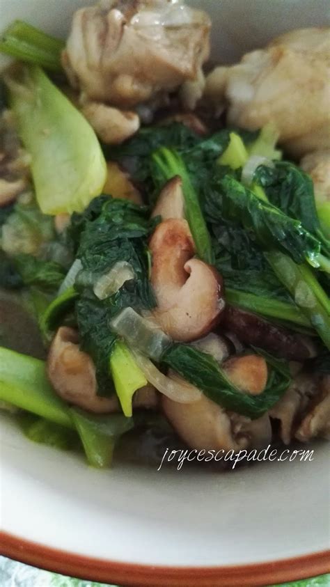 Chicken, mushroom and pak choy stir-fry - Joy 'N' Escapade