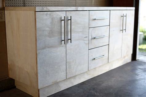 How to Build DIY Garage Cabinets and Drawers - TheDIYPlan