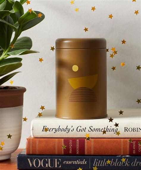 Here Are 15 of the Best Smelling Candles on the Market