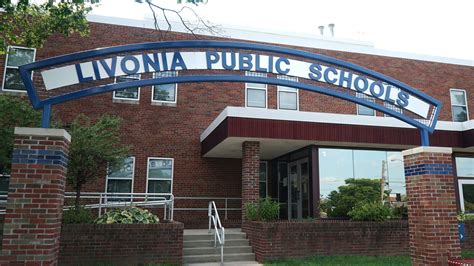 Livonia teachers contract looks to keep the district well-staffed