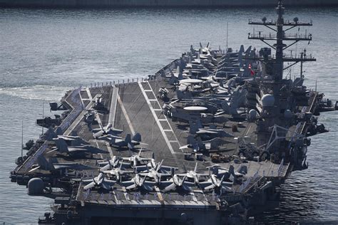 US nuclear-powered aircraft carrier arrives in South Korea in a show of force - EFE Noticias