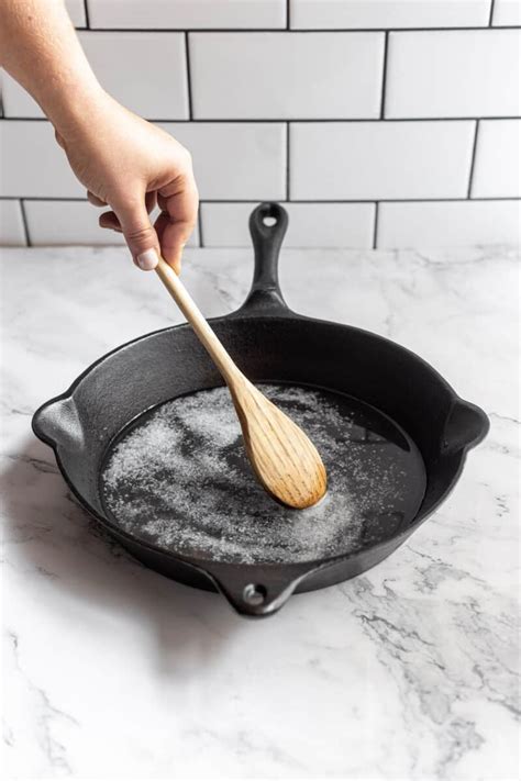 How Do You Clean a Cast Iron Pan? | All Things Mamma