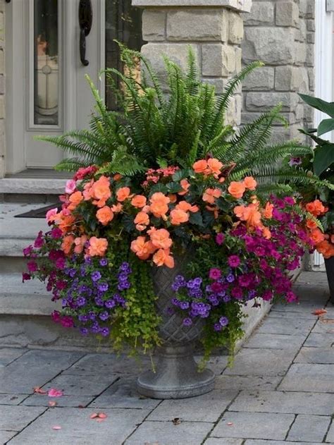 20 Front Yard Flower Ideas Decoomo - vrogue.co