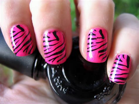 How to…Get Zebra Print Nails | Every College Girl