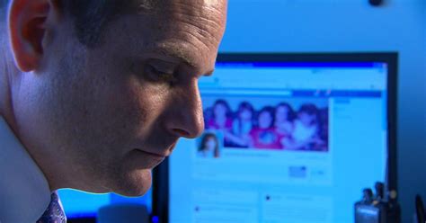 48 Hours: Can Facebook help solve cold cases? - CBS News