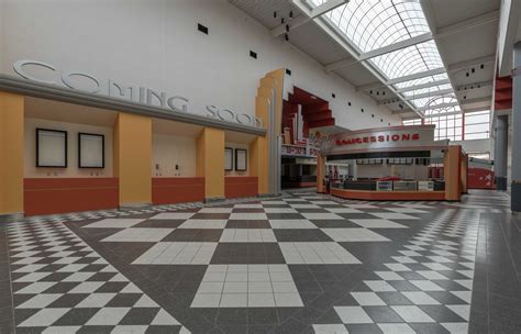 Abandoned Richmond Town Mall in Ohio — Abandoned Central