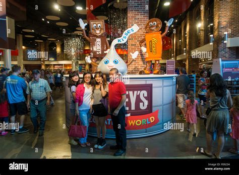 Hershey's Chocolate World tour in Hershey PA Stock Photo - Alamy