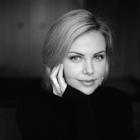 Charlize Theron - High quality image size 3728x3733 of Charlize Theron Black and White (2)