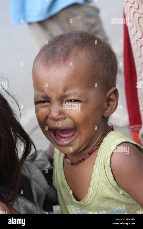 Indian Baby Crying Image - Baby Viewer