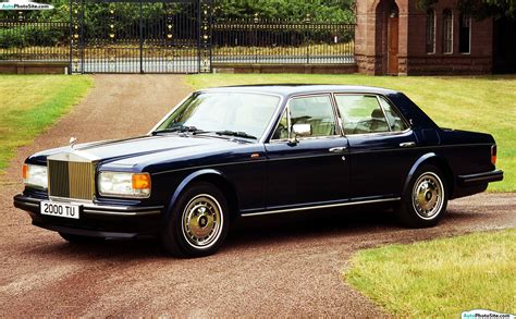 1982 Rolls-Royce Silver Spirit - Information and photos - MOMENTcar