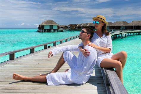 15 Best Islands In Maldives For Honeymoon: Don't Miss!