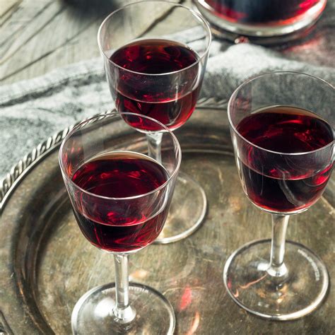 Red Wine Types: A Guide From Sweet to Dry | Best Health Magazine