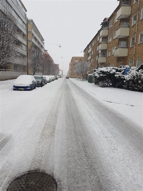 Snowy city in Sweden : r/winterporn