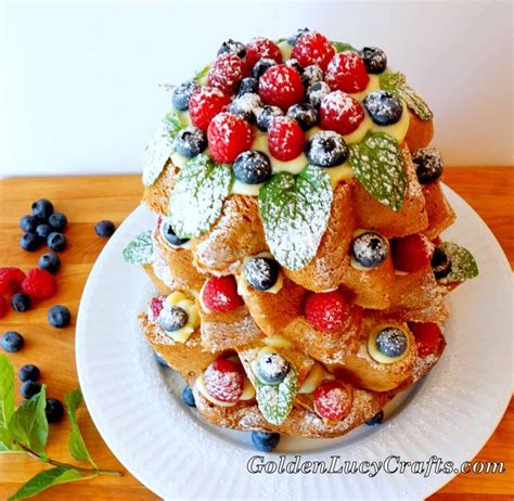 Italian Christmas Cake Pandoro Di Verona - GoldenLucyCrafts