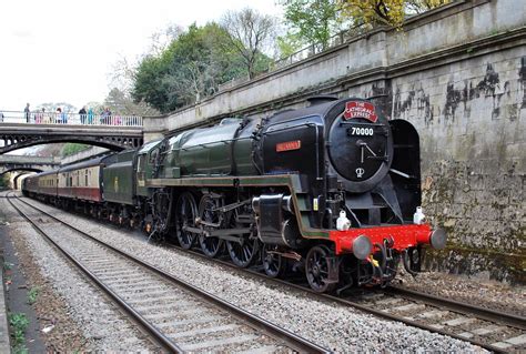 Steam Train through Edale Valley – Edale