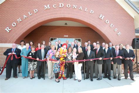 The opening of the 300th Ronald McDonald House in St. Louis. | Ronald mcdonald house, Rmhc, Louis