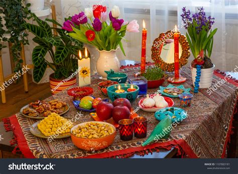 Photo de stock Haft Seen table traditionnelle de Nowruz. 1107883181 | Shutterstock