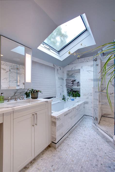 23 Gorgeous Bathrooms that Unleash the Radiance of Skylights