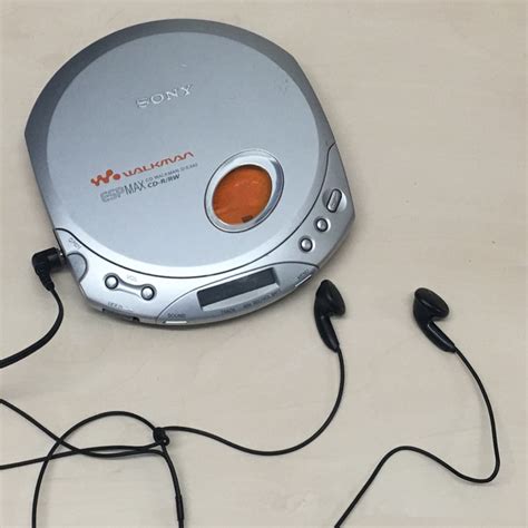 Sony D-E340 CD Walkman Discman Portable Personal Music CD-R/RW Player | eBay