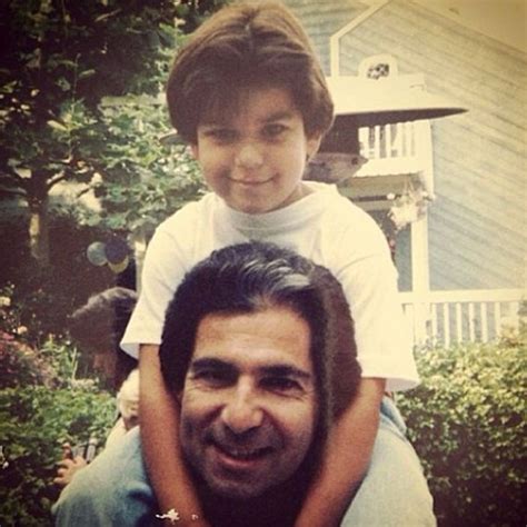 Rob Kardashian Remembers Dad With Touching Instagram Photo | E! News