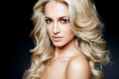 Melinda Bam's Top Holiday Health & Beauty Tips - Longevity LIVE